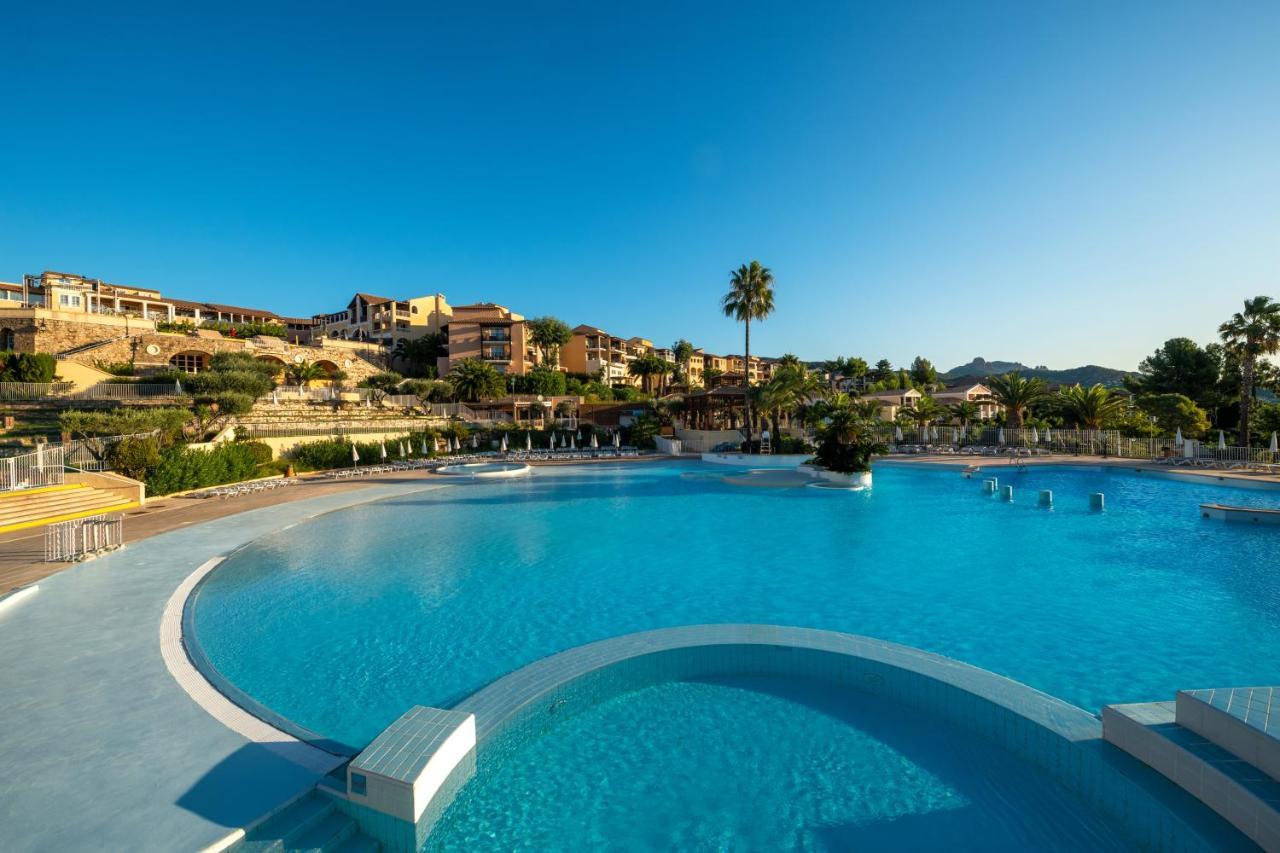 Village Pierre & Vacances Cap Esterel - Saint Raphael Village Esterno foto
